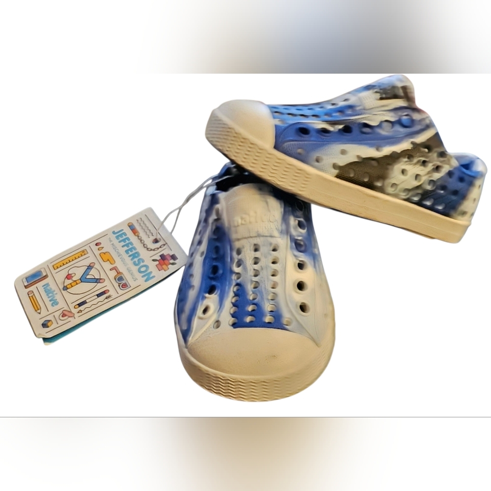 Native Jefferson Water Shoes Marbled UV Blue/Shell White Unisex Kid's Size 4 NEW